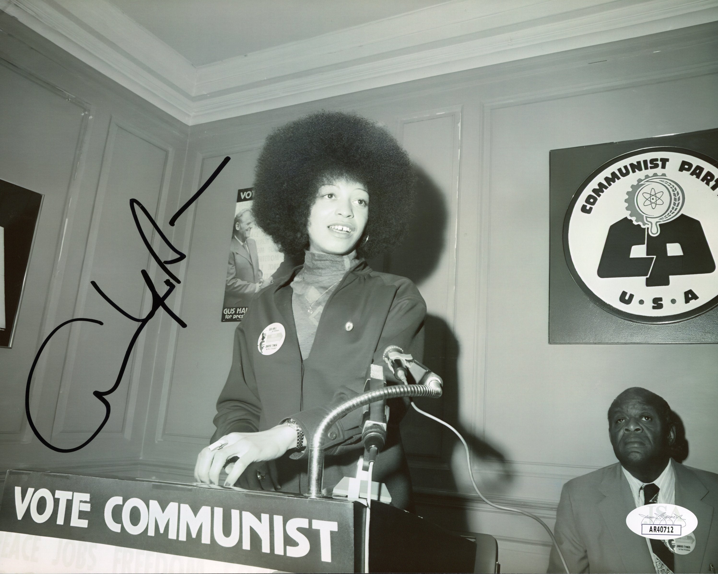 Angela Davis Signed Autographed 8x10 Photo JSA Authenticated